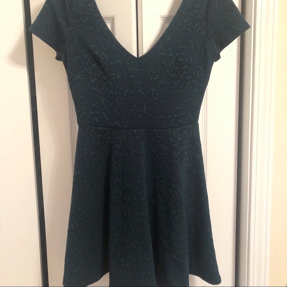 Emerald Green Dress - Picture 3 of 3